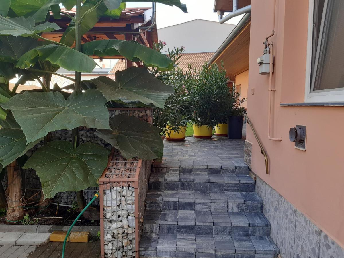 Apartman Fortuna Štúrovo Exterior foto