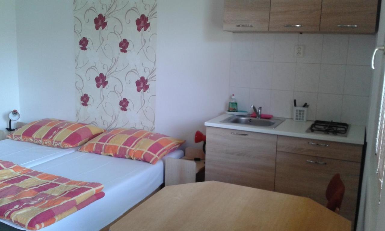 Apartman Fortuna Štúrovo Exterior foto